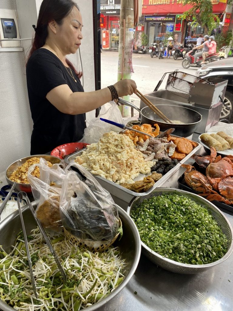 banh da nem cua be co lun 70 cau dat hai phong